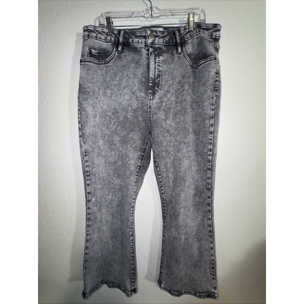 Ava & Viv Women's Black  Bleached Jeans 18W  High Rise Bootcut Crop 90's Style